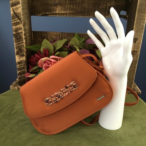 Giorgio Fabiani Satin Evening Bag - Picture 2 of 12